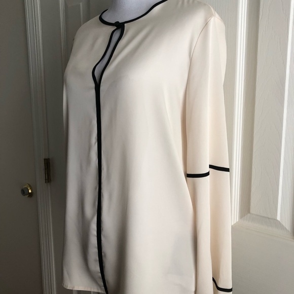 🎀 Donna Karan Crew Neck Blouse - Picture 3 of 5
